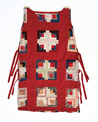 THE QUILTED PINAFORE - LOG CABIN RED