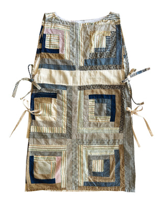 THE QUILTED PINAFORE - COOL LOG CABIN